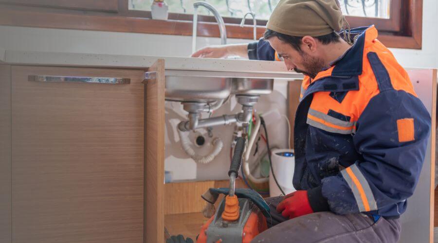 Local tankless water heater installation in Madison, NE